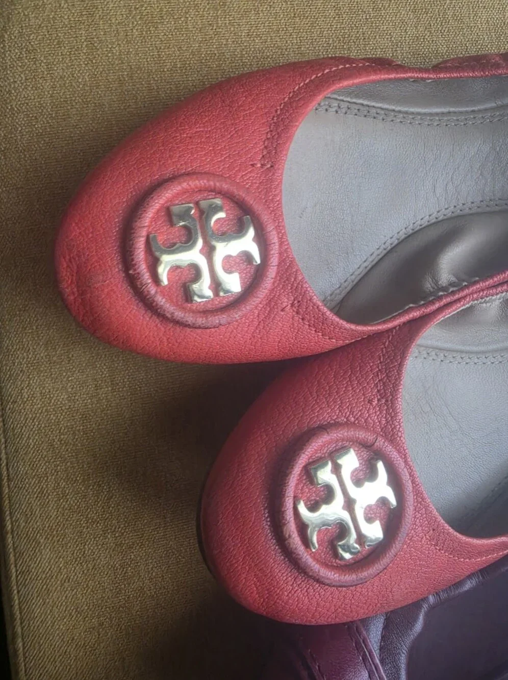 Tory Burch 2 Pair Women's Ballet Flat Shoes Size 7.5 Burgundy And Orange